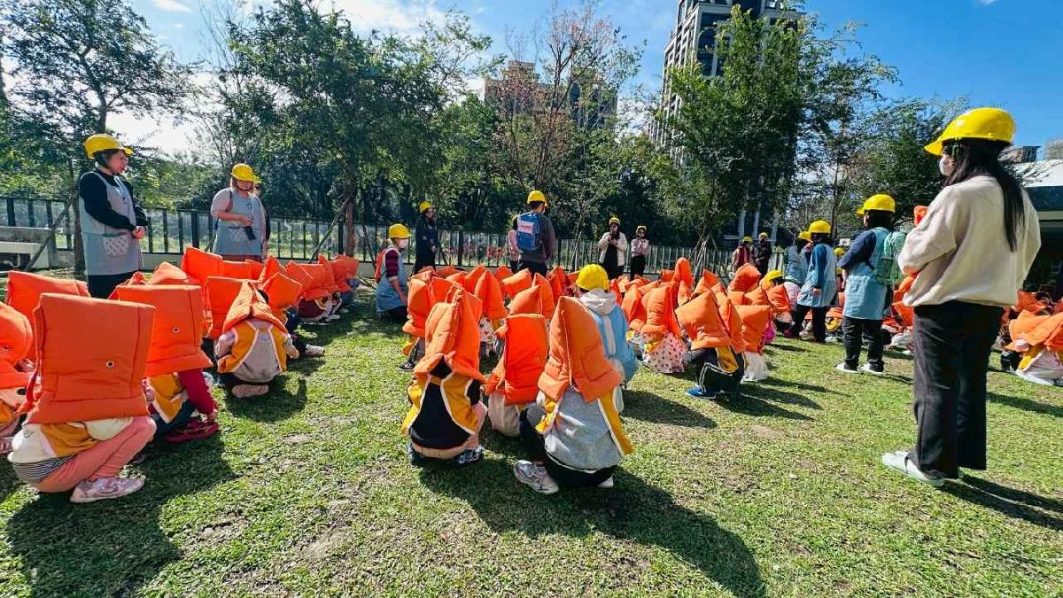 消防逃生演練 (3)