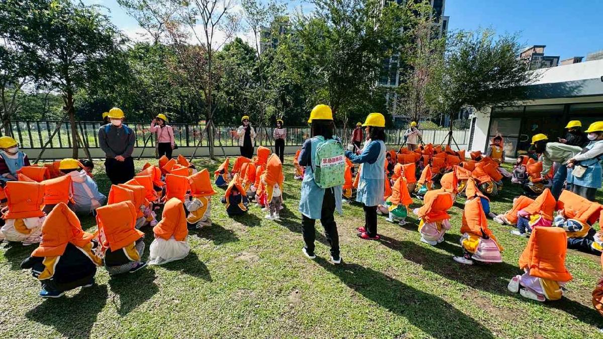 消防逃生演練 (4)