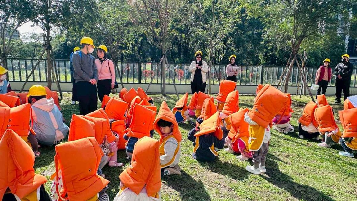 消防逃生演練 (5)