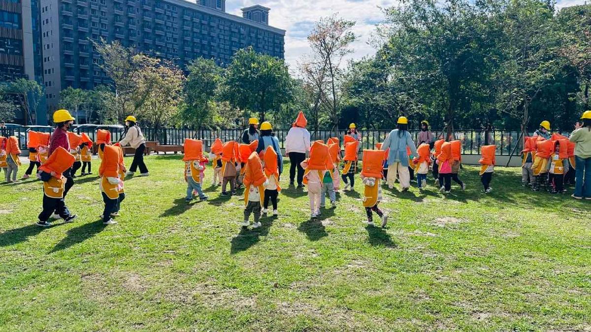 消防逃生演練 (20)